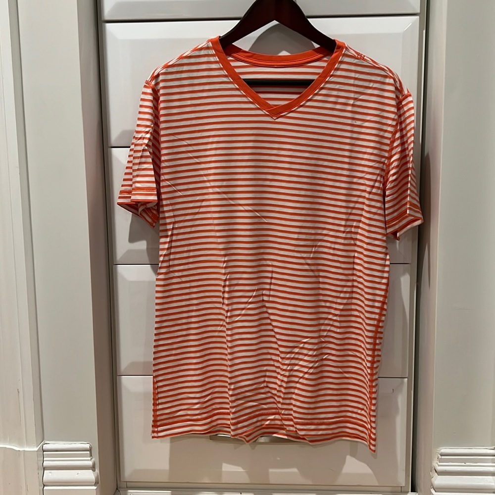 Lululemon V neck